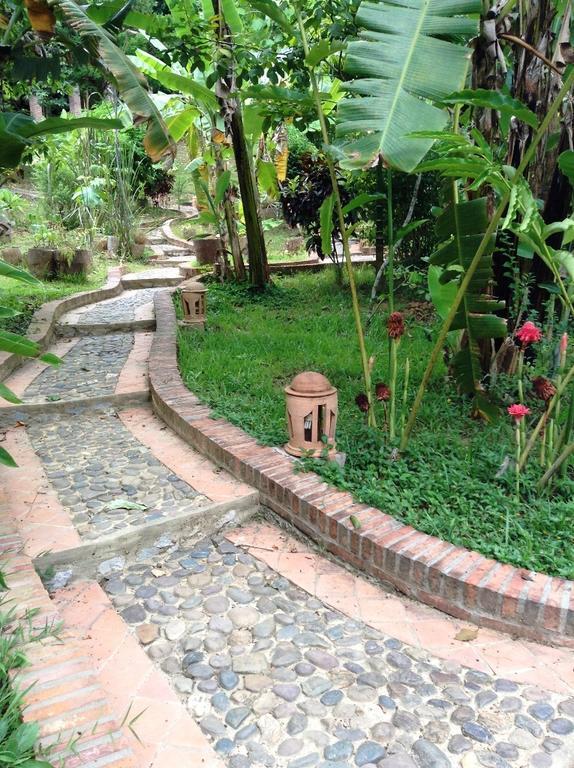 Ban Xianglôm Lao Spirit Resort מראה חיצוני תמונה